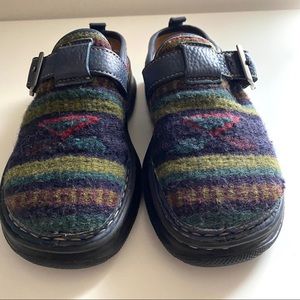 Born southwestern-style blanket mules with buckle. Blue leather. Size 7
